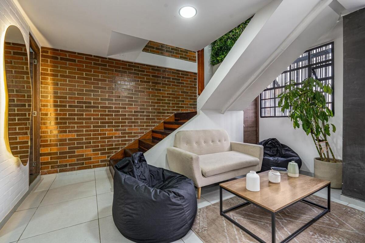 Nowa Arya Ph - Huge Hot Tub & Ac Steps From Lleras Park