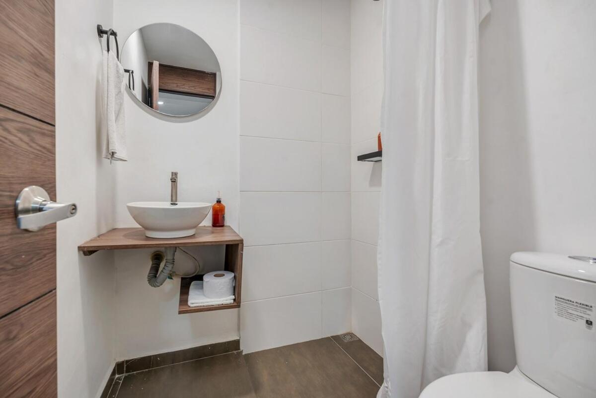 Nowa Terra Ph - Heated Small Pool, Bbq & Ac Lleras Park *