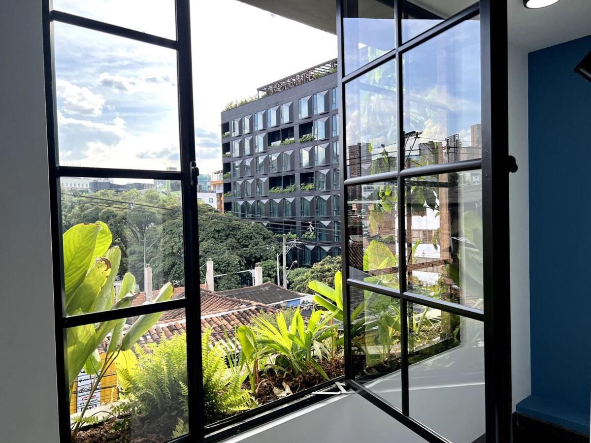 Nowa Arya Ph - Huge Hot Tub & Ac Steps From Lleras Park * Medellin