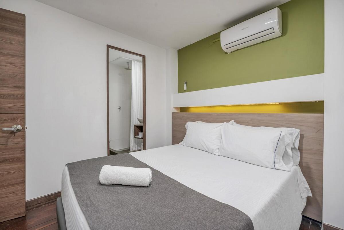 Nowa Terra Ph - Heated Small Pool, Bbq & Ac Lleras Park Apartment