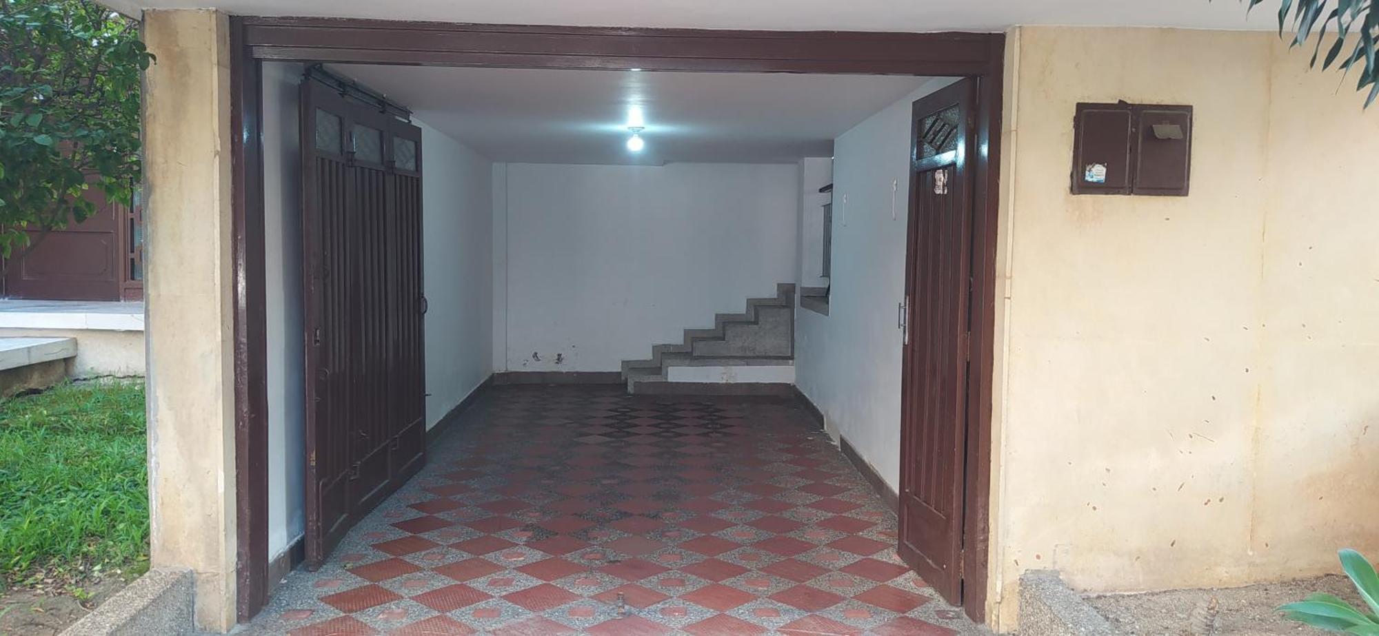 Homestay The Flora House - Espacio Seguro, Amplio Y Acogedor Medellin