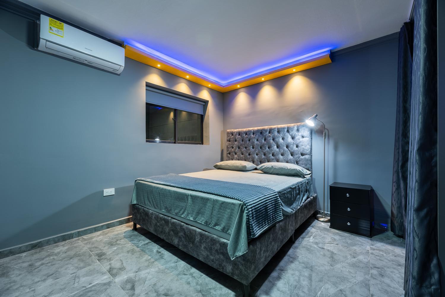 Provenza Infinity Steam Sauna Jacuzzi, Ac , Luxury Prime Location Apartment *