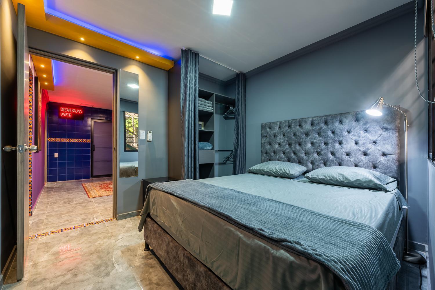 Apartment Provenza Infinity Steam Sauna Jacuzzi, Ac , Luxury Prime Location