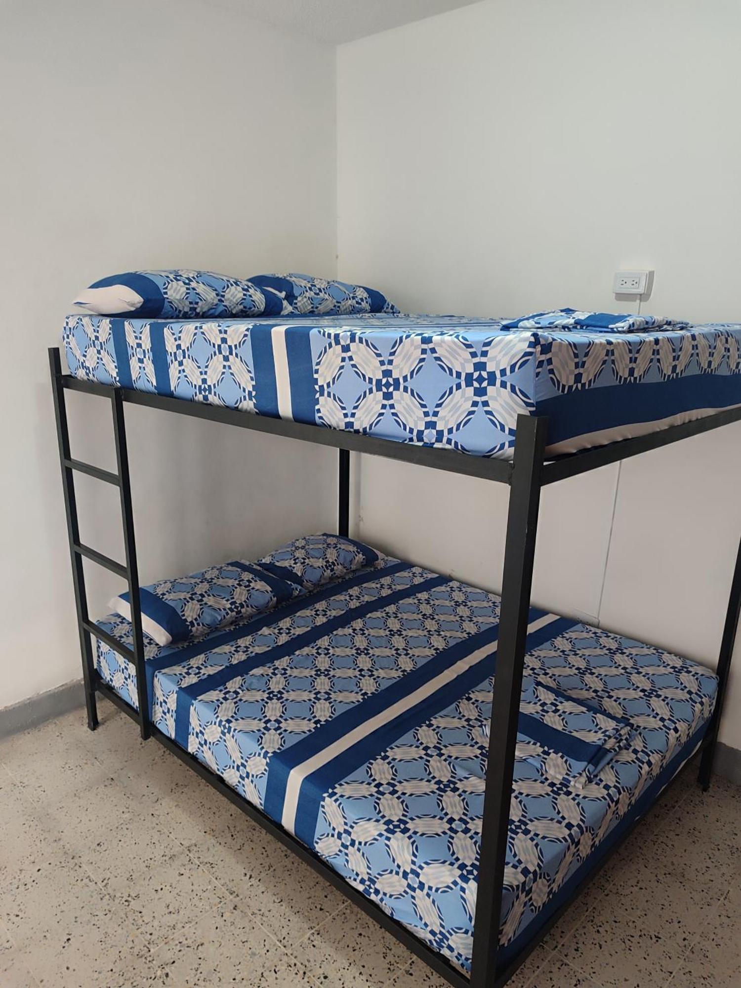 Casa Almarita Laureles - Estadio Hostal