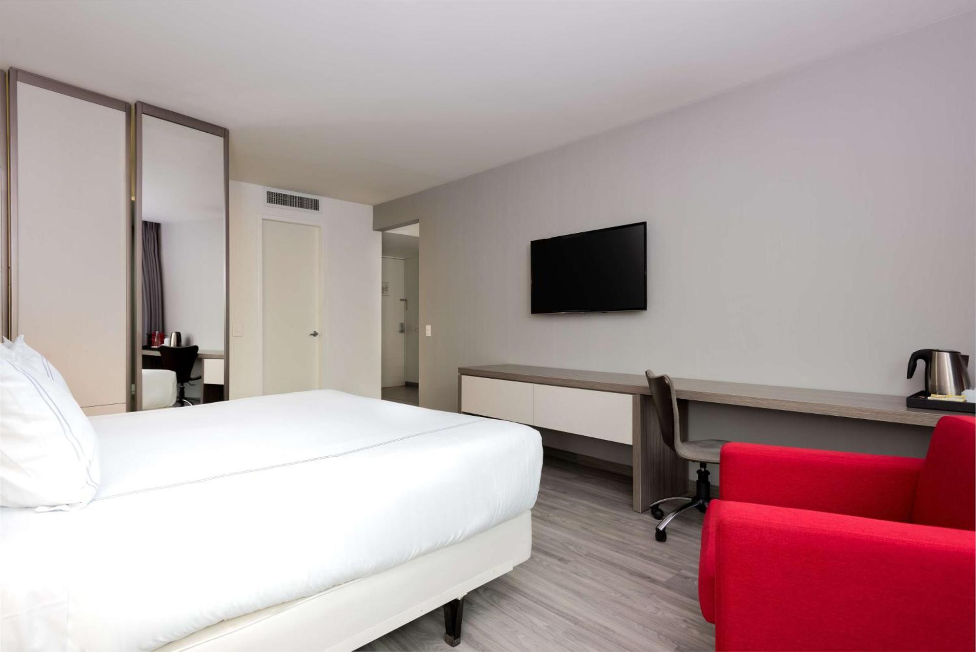 Nh Collection Royal 5* Medellin