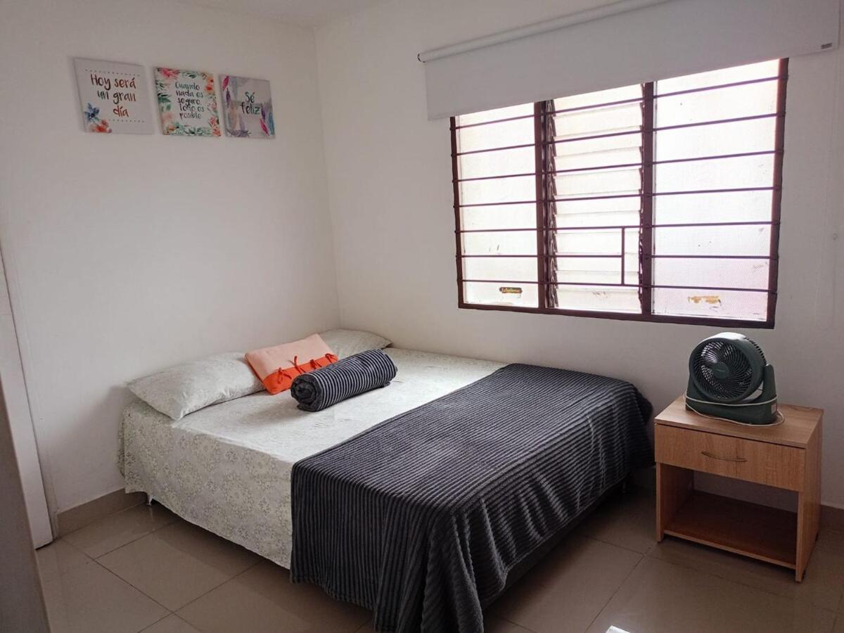 Excelente Ubicacion En La 70-laureles * Medellín