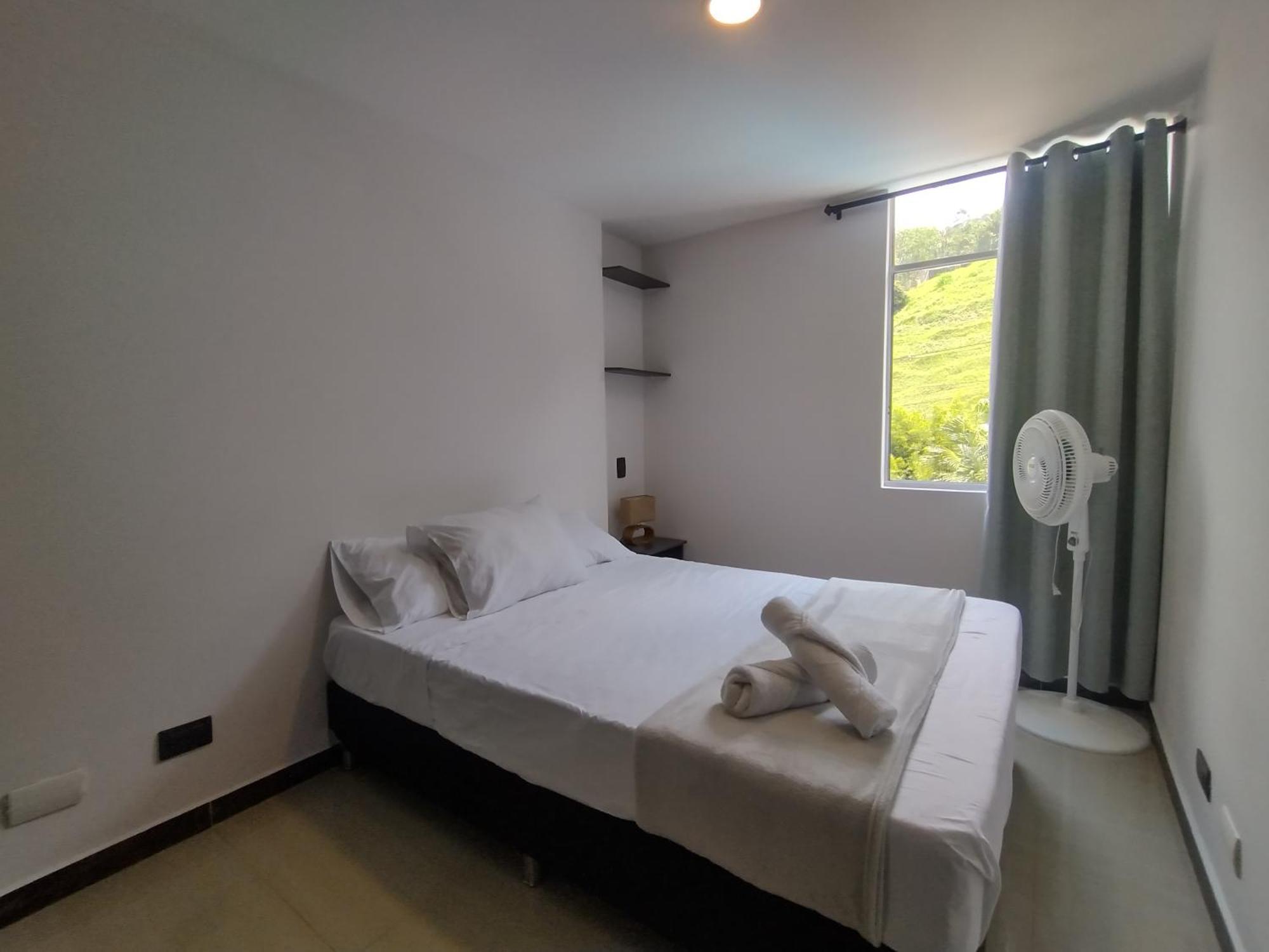 Rentalsop An01 Apto Cerca Al Lleras Con Balcon Y Piscina Climatizada, Cerca A Provenza, Ubicado Min Del Aeropuerto Apartment Medellin