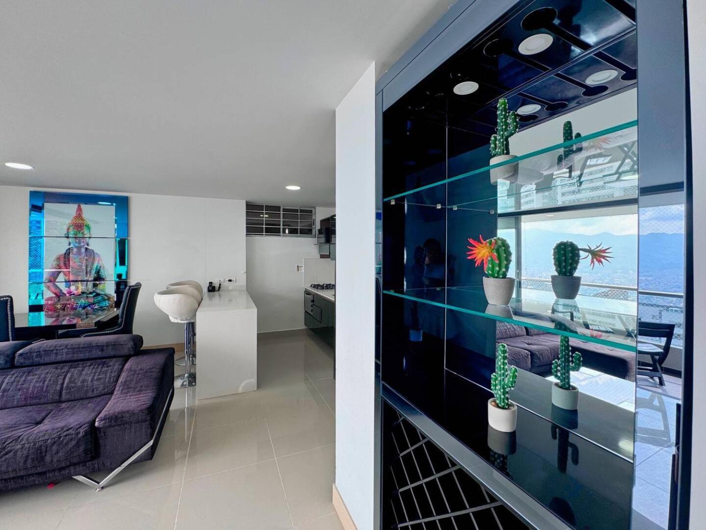 3br Panoramic Near Country Club El Poblado