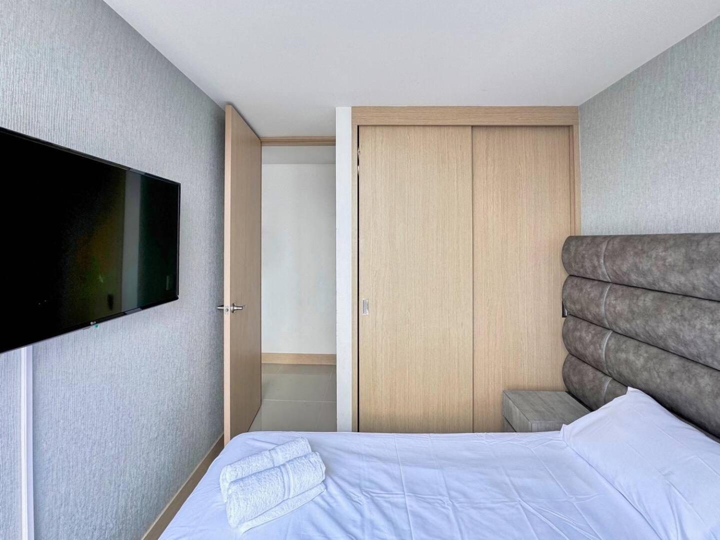 3br Panoramic Near Country Club El Poblado Apartment *