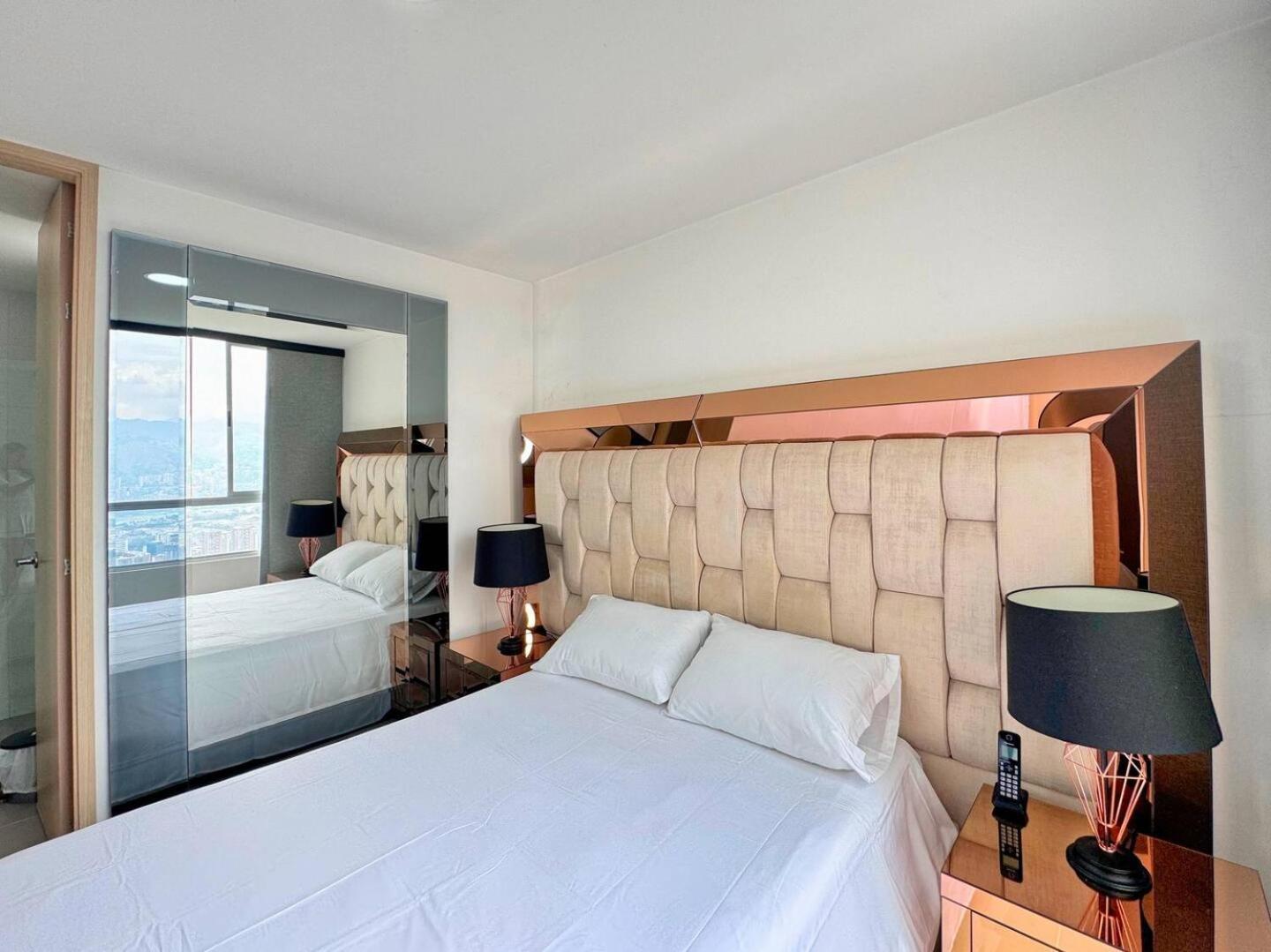 Apartment 3br Panoramic Near Country Club El Poblado *