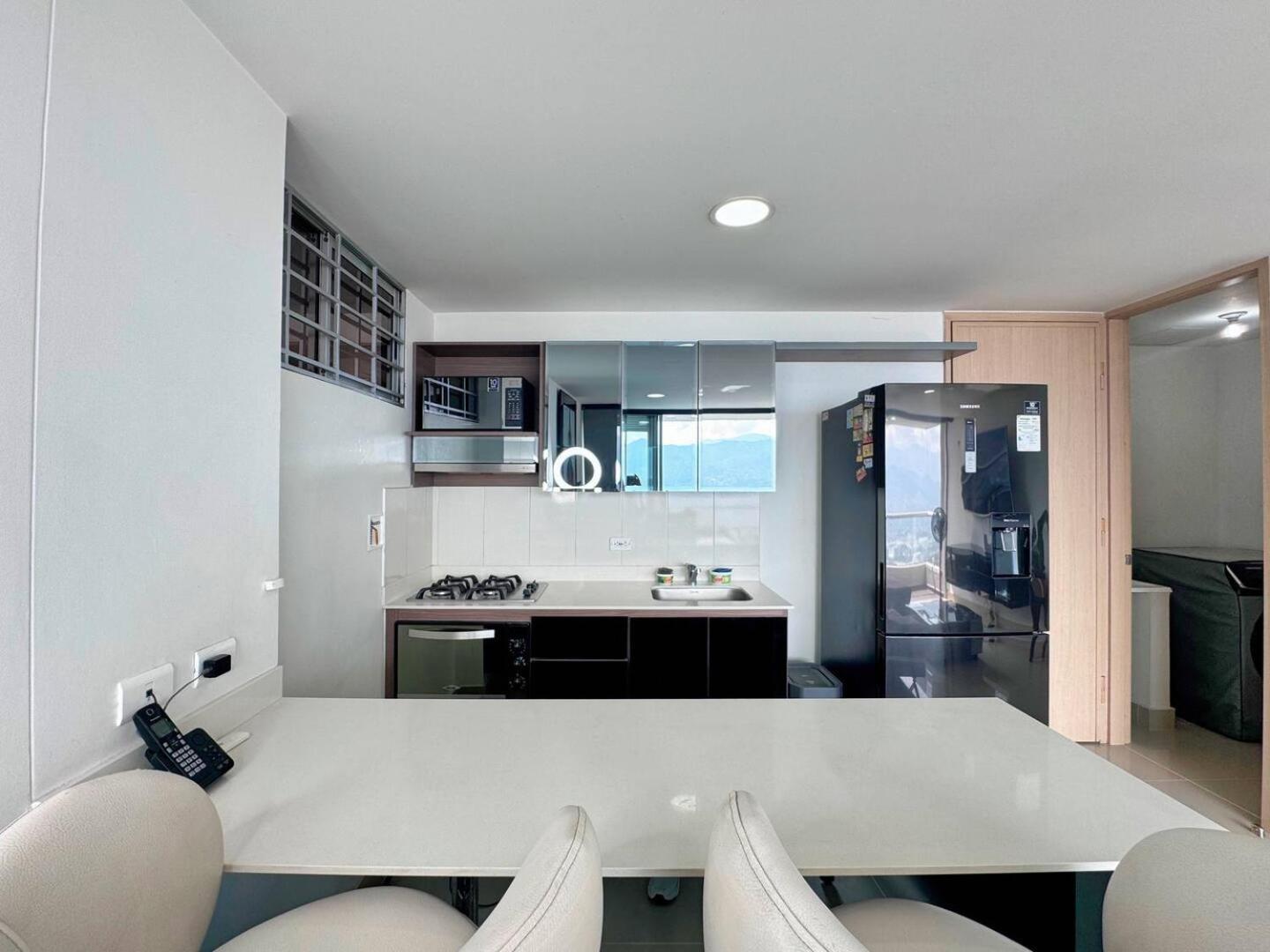 Apartment 3br Panoramic Near Country Club El Poblado