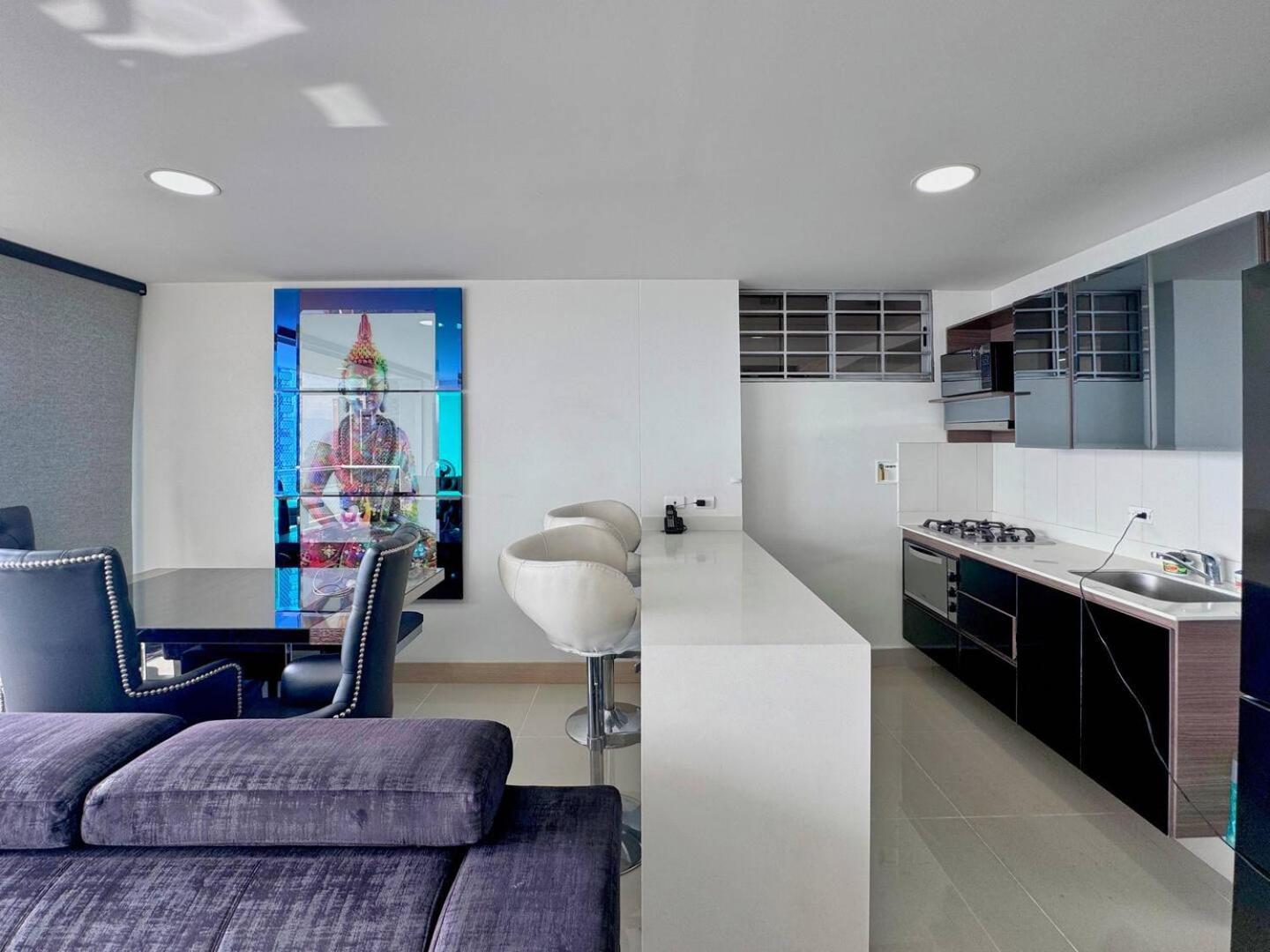 Apartment 3br Panoramic Near Country Club El Poblado Medellin