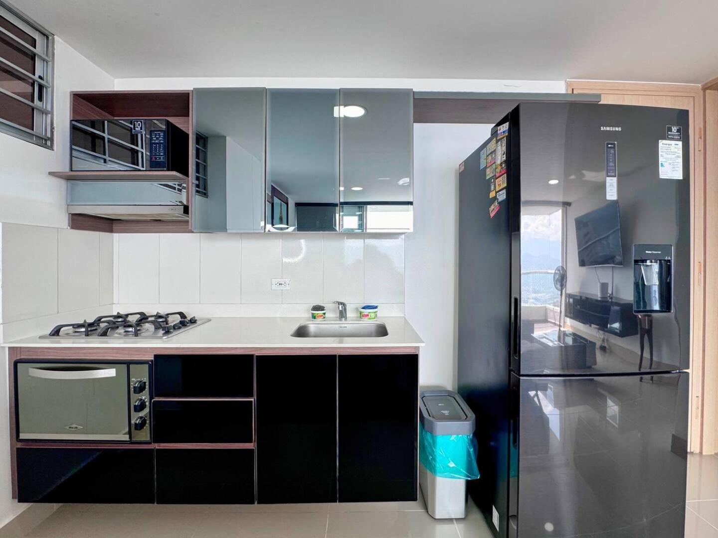 3br Panoramic Near Country Club El Poblado