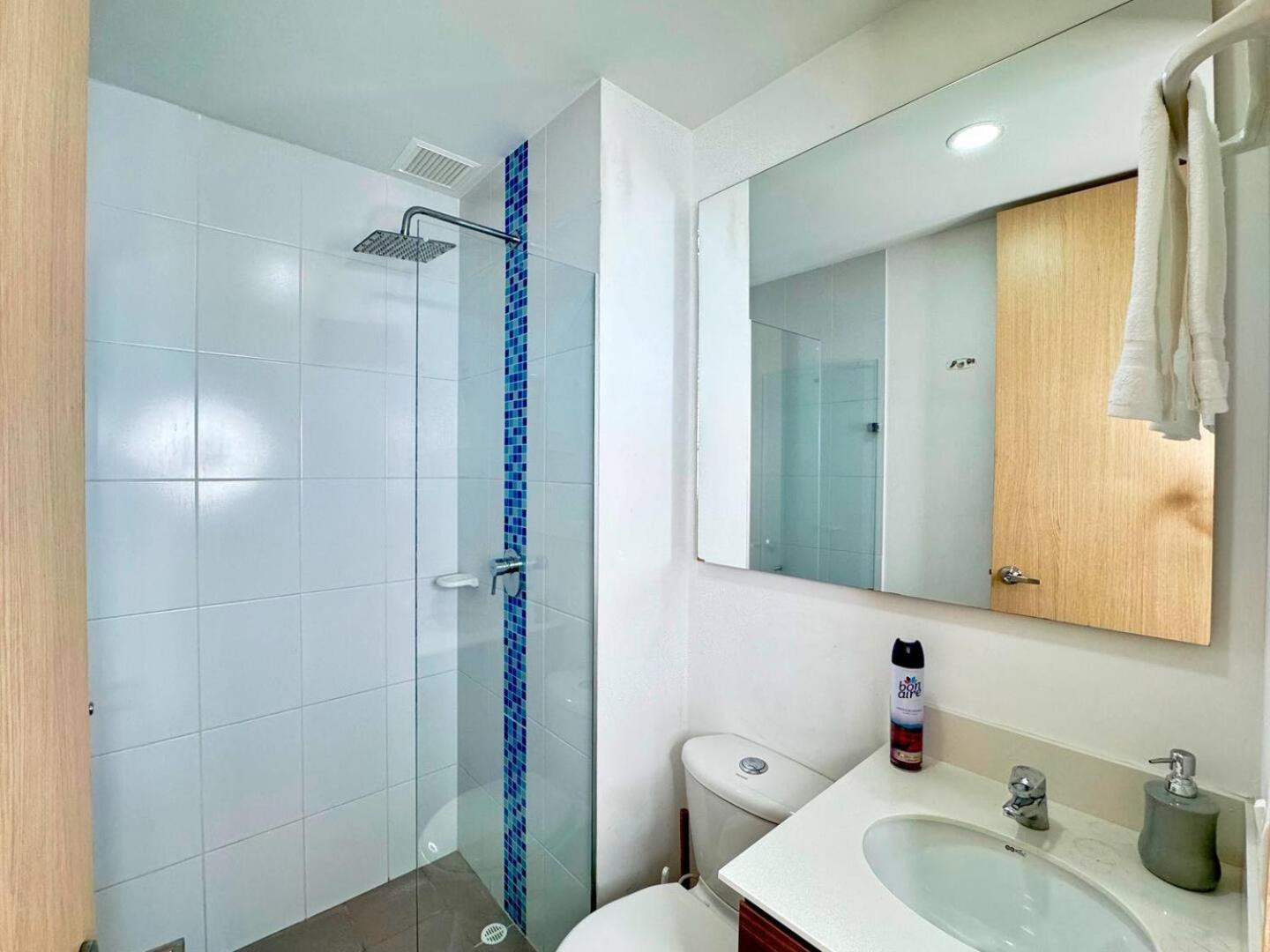 3br Panoramic Near Country Club El Poblado Apartment *