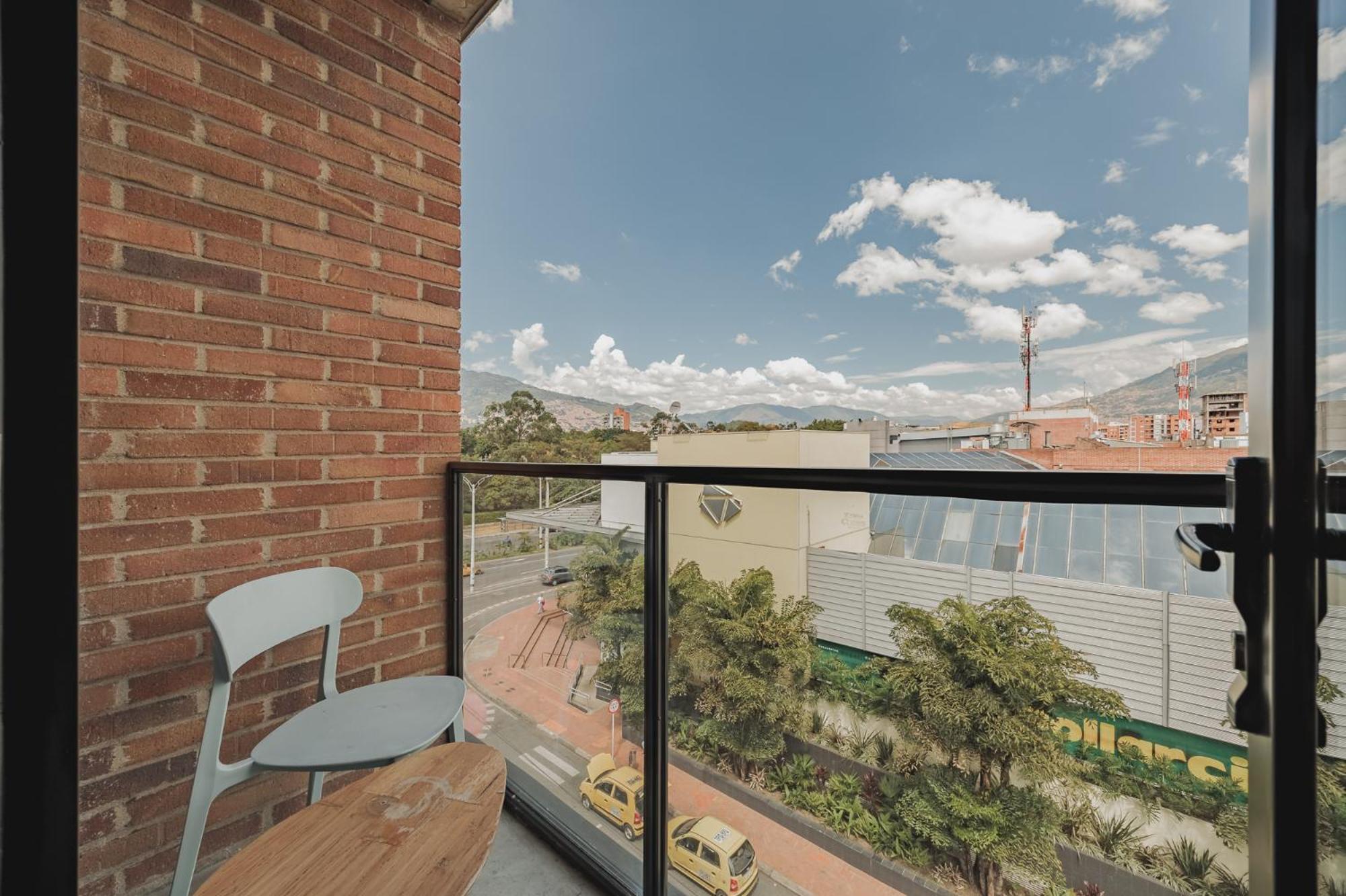 3450 Living Lofts Aparthotel