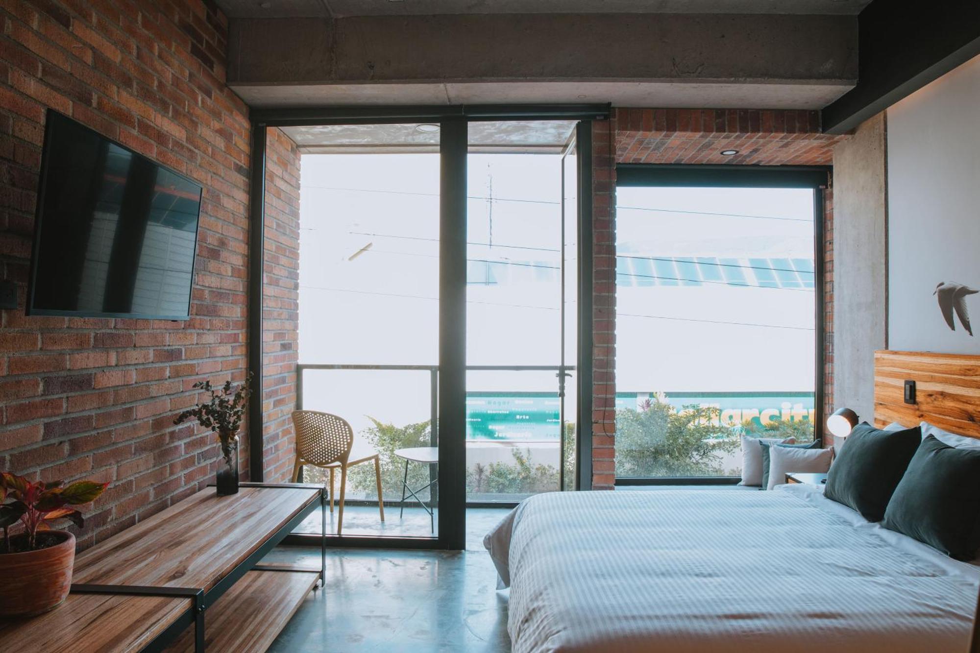 3450 Living Lofts Aparthotel