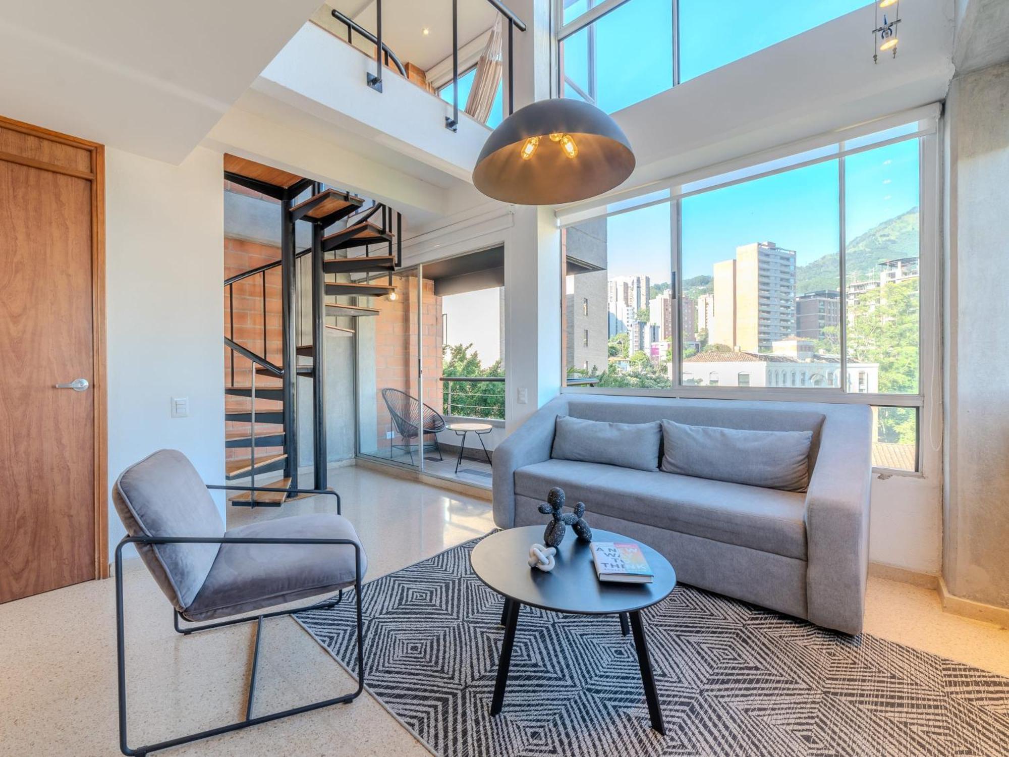 Comfy Duplex In Poblado Apartment *