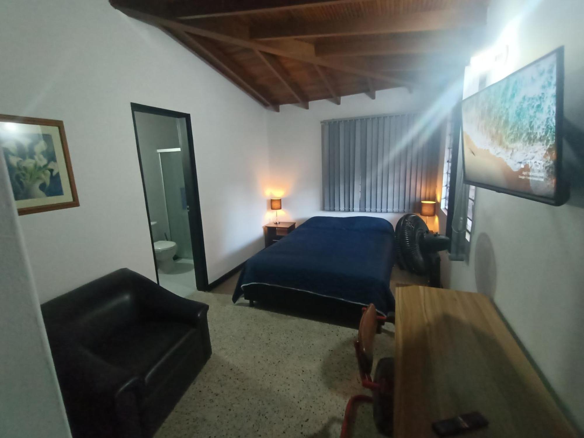 Independiente Con Terraza En Belen Cerca A Laureles Apartment *