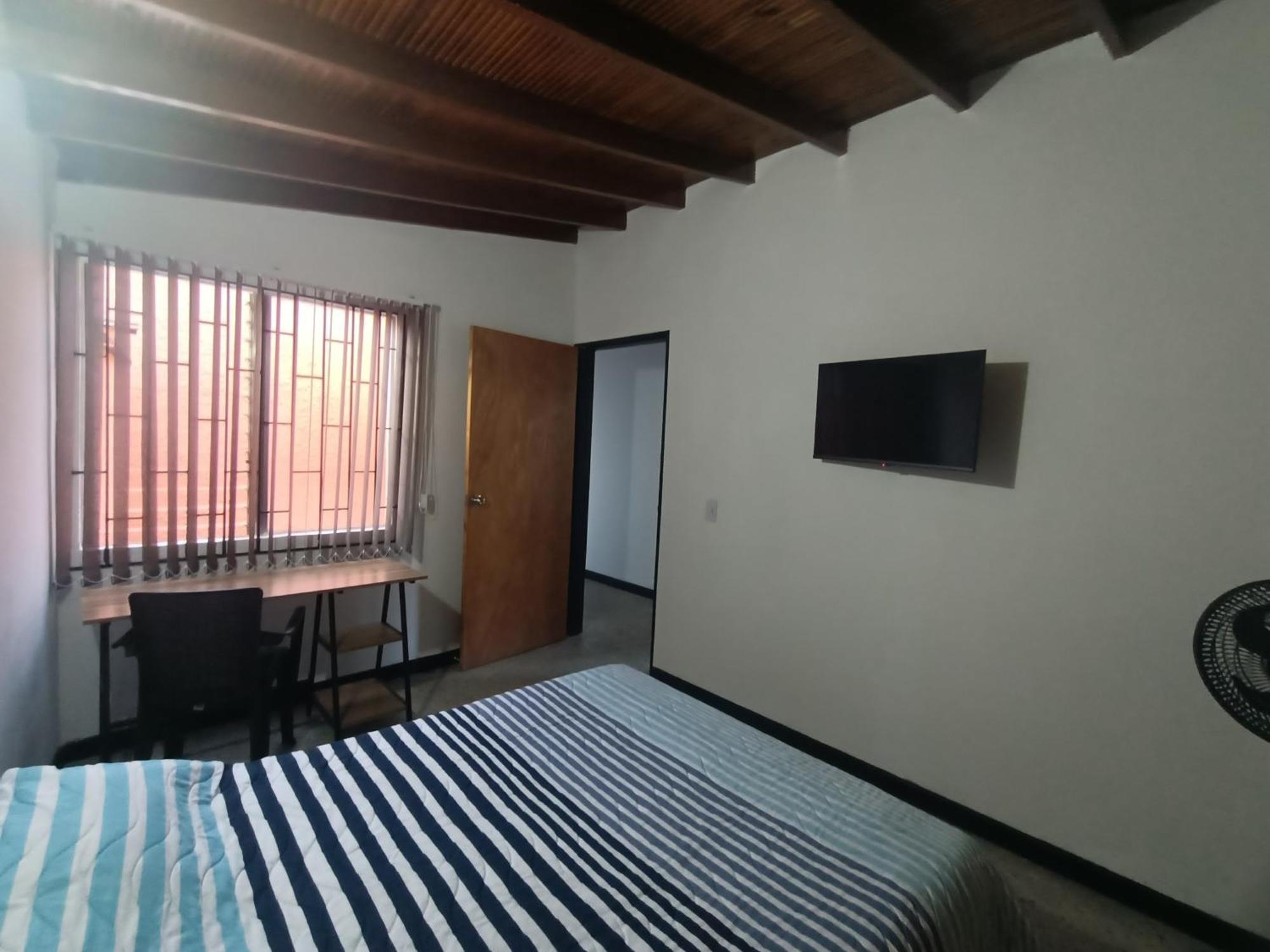 Independiente Con Terraza En Belen Cerca A Laureles * Medellin