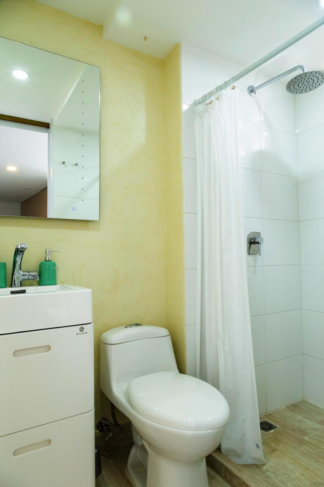 El Poblado 809 Acomodacion Familiar 1 A 5 Personas Apartamento