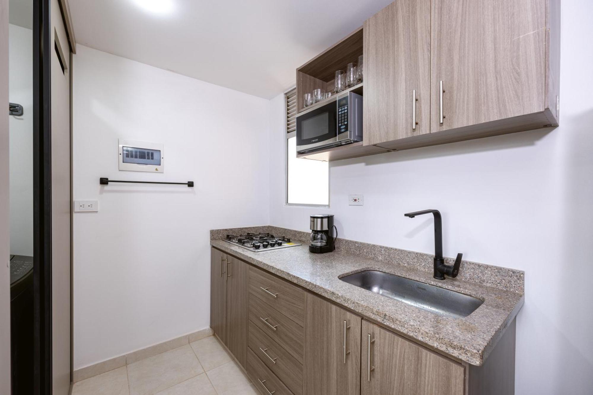 Comodos De 1 Con Vista En Laureles Medellin