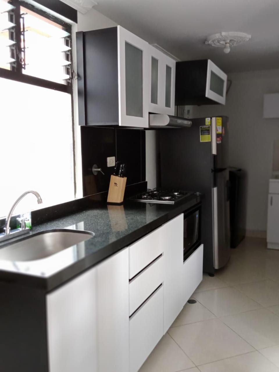 Apartamento Renovado Parque La Floresta, Reserva Minimo De 21 Dias Medellín