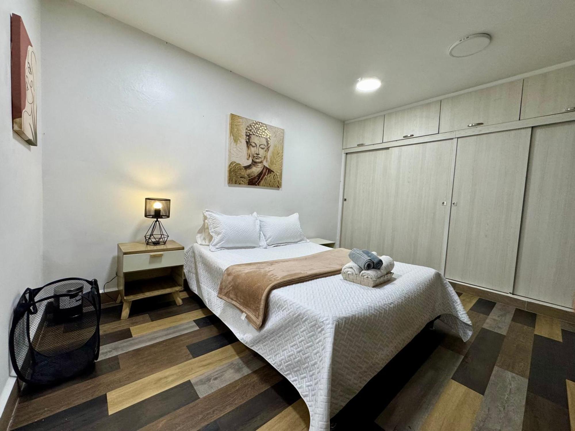 Bed & Breakfast Easyhouse