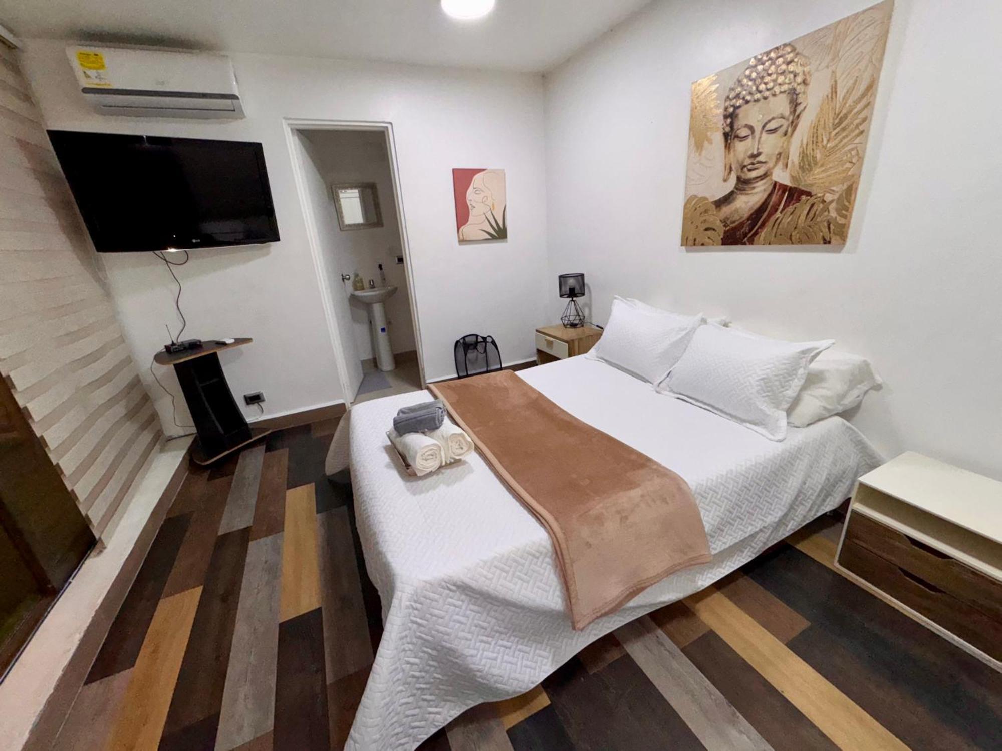 Easyhouse * Medellin