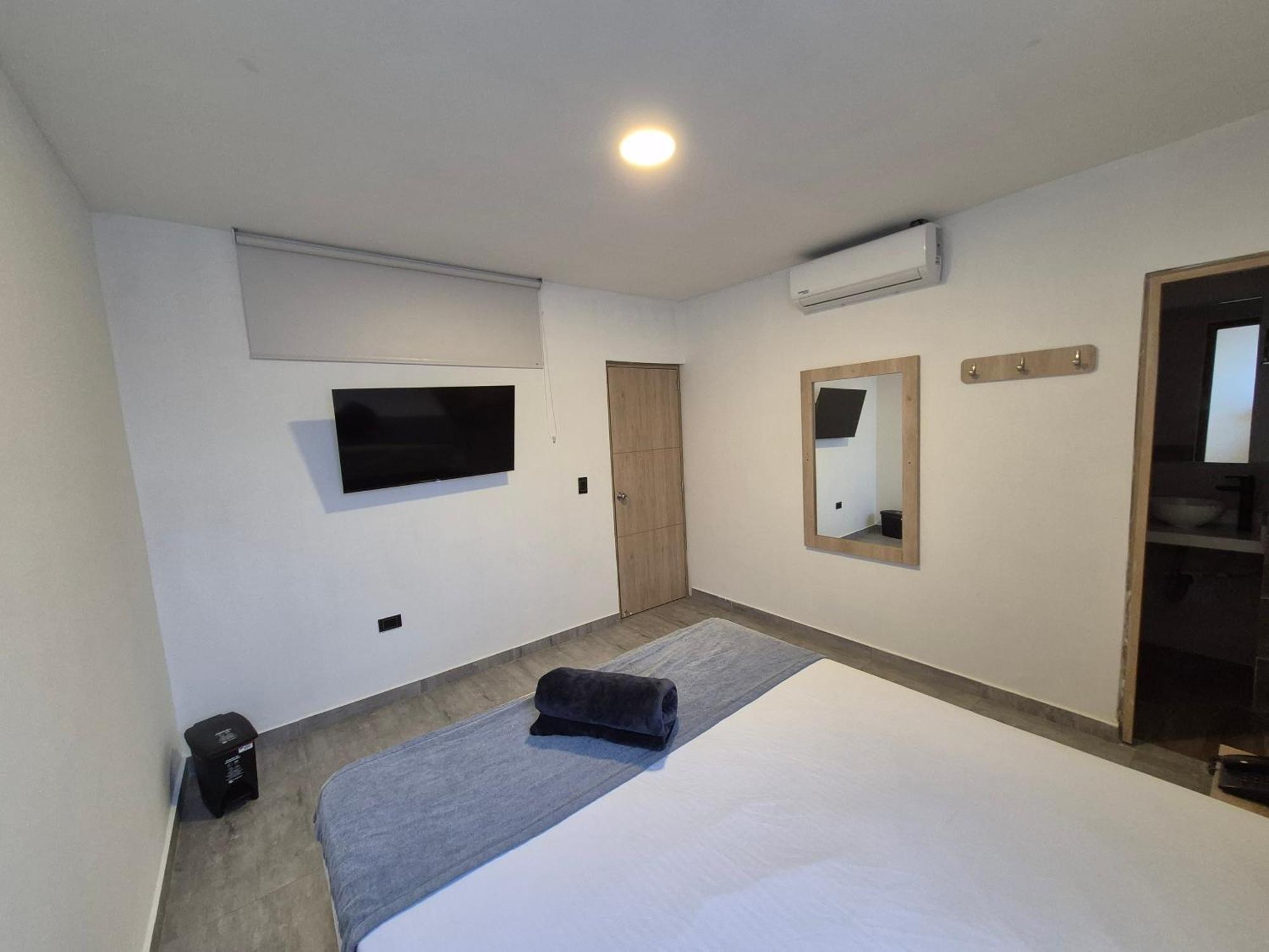 Hotel Laureles 3*