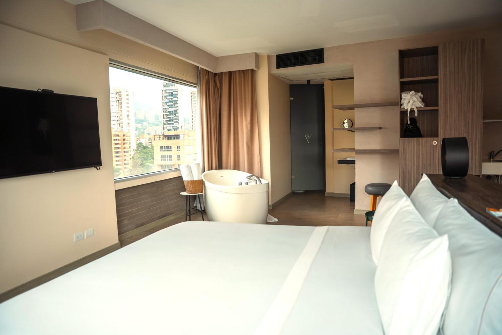 V Grand Hotel, A Member Of Radisson Individuals Medellin