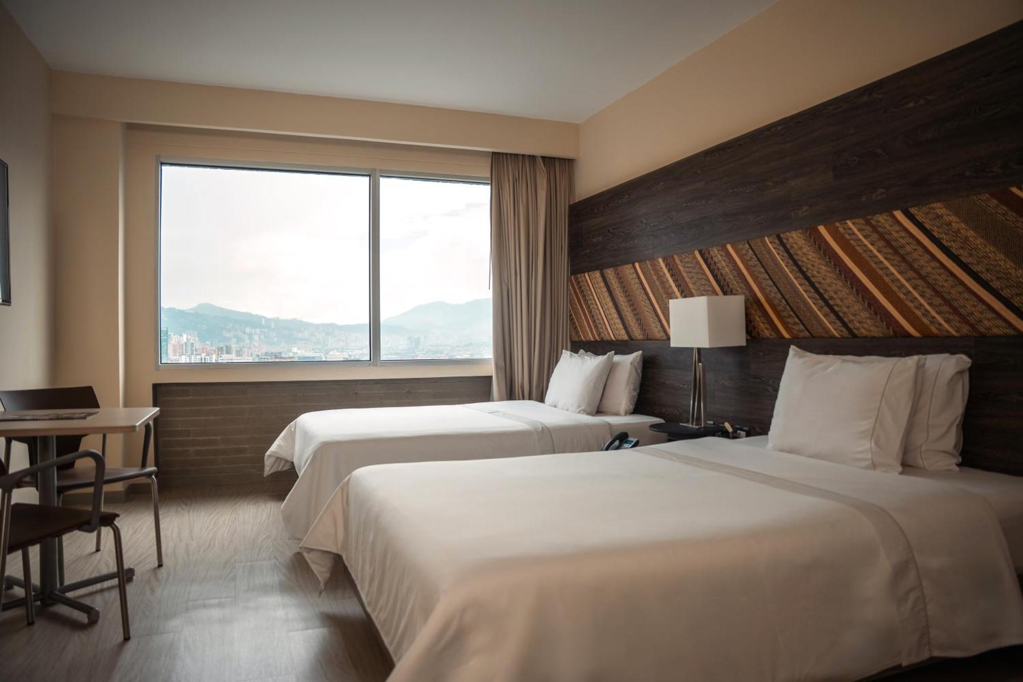 Hotel V Grand Hotel, A Member Of Radisson Individuals