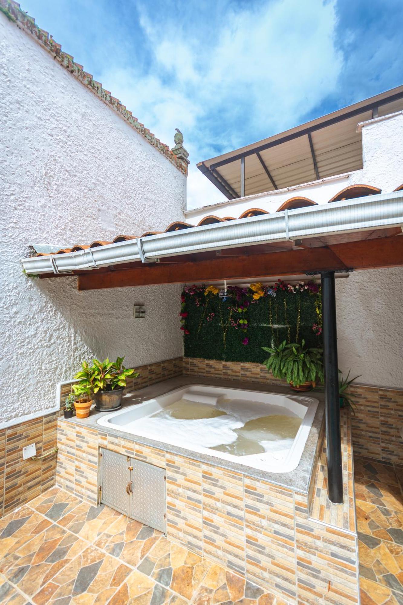 Hotel Colores Boutique 4*