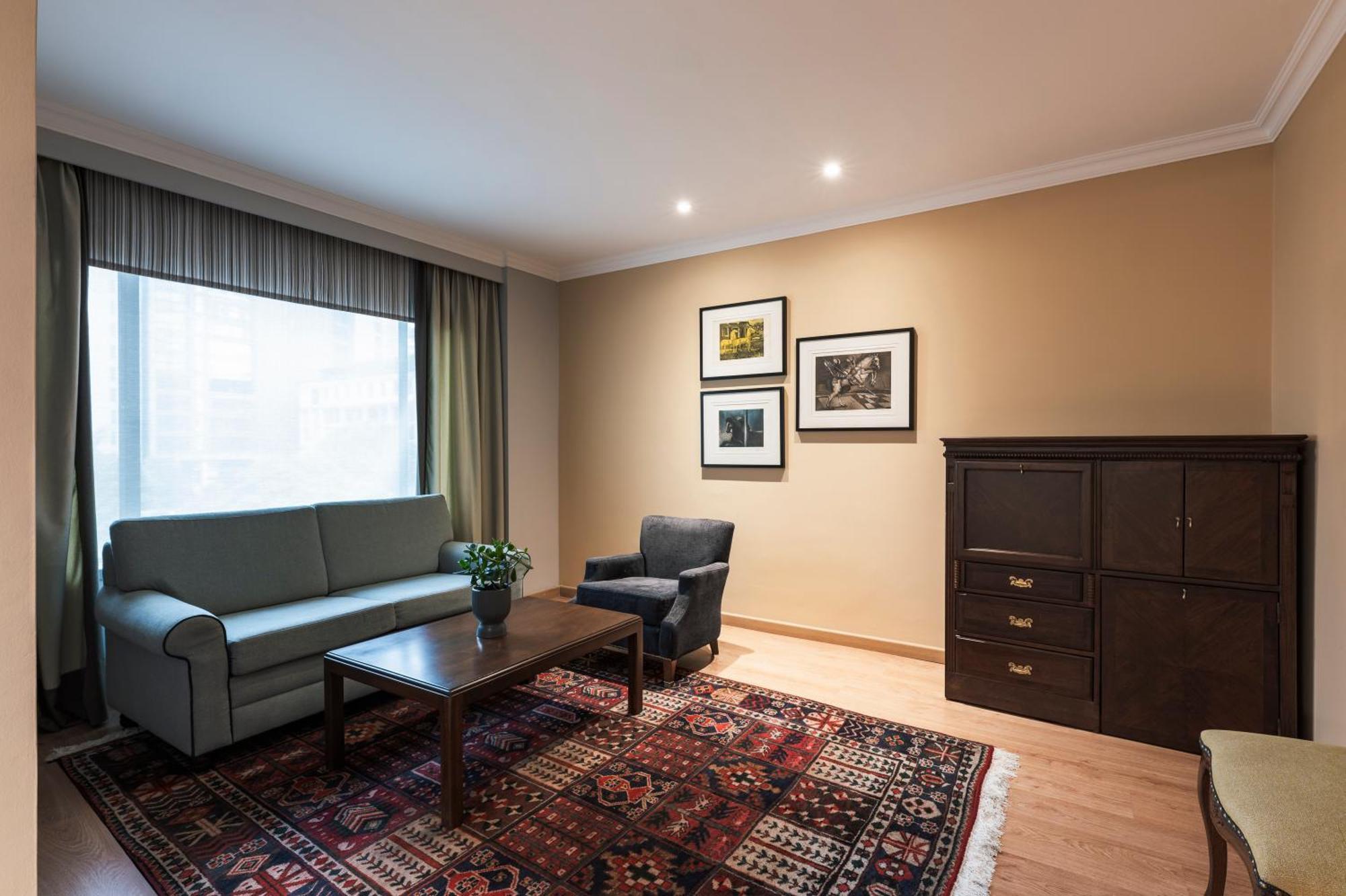 Poblado Plaza Hotel 5*