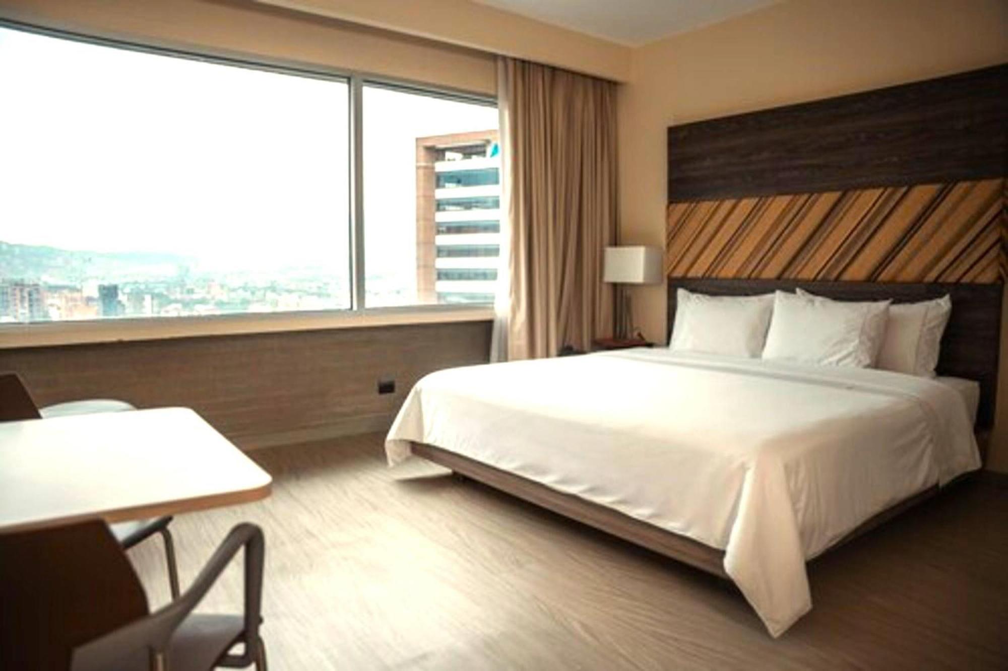 V Grand Hotel, A Member Of Radisson Individuals Medellin