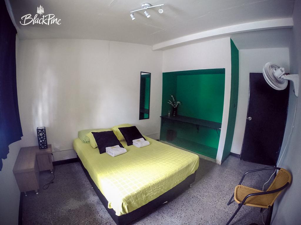 Blackpine * Medellin