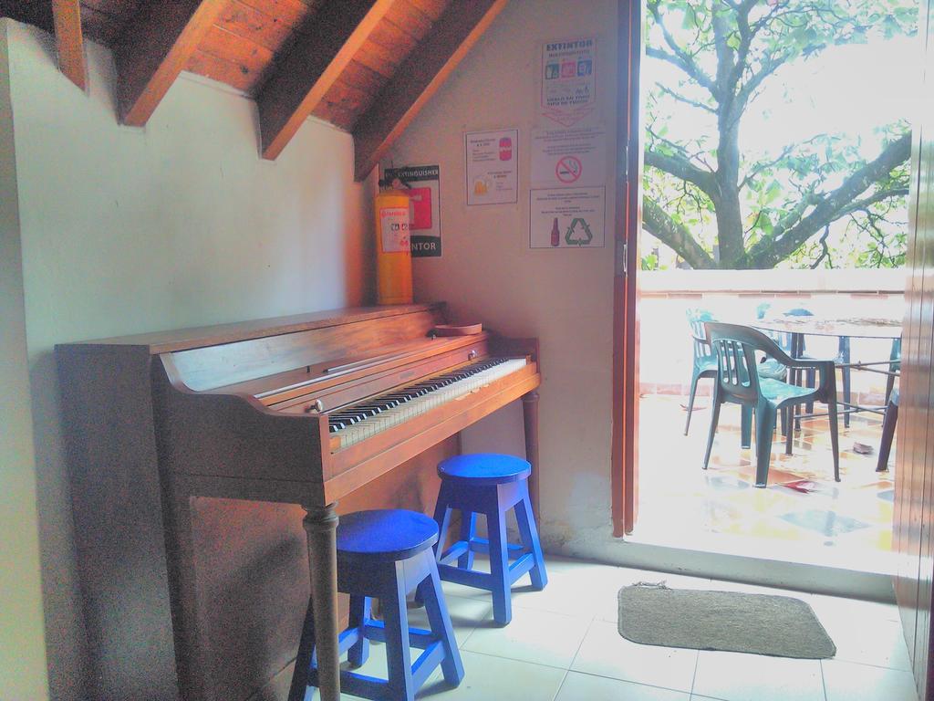 Hostel Lleras Park *