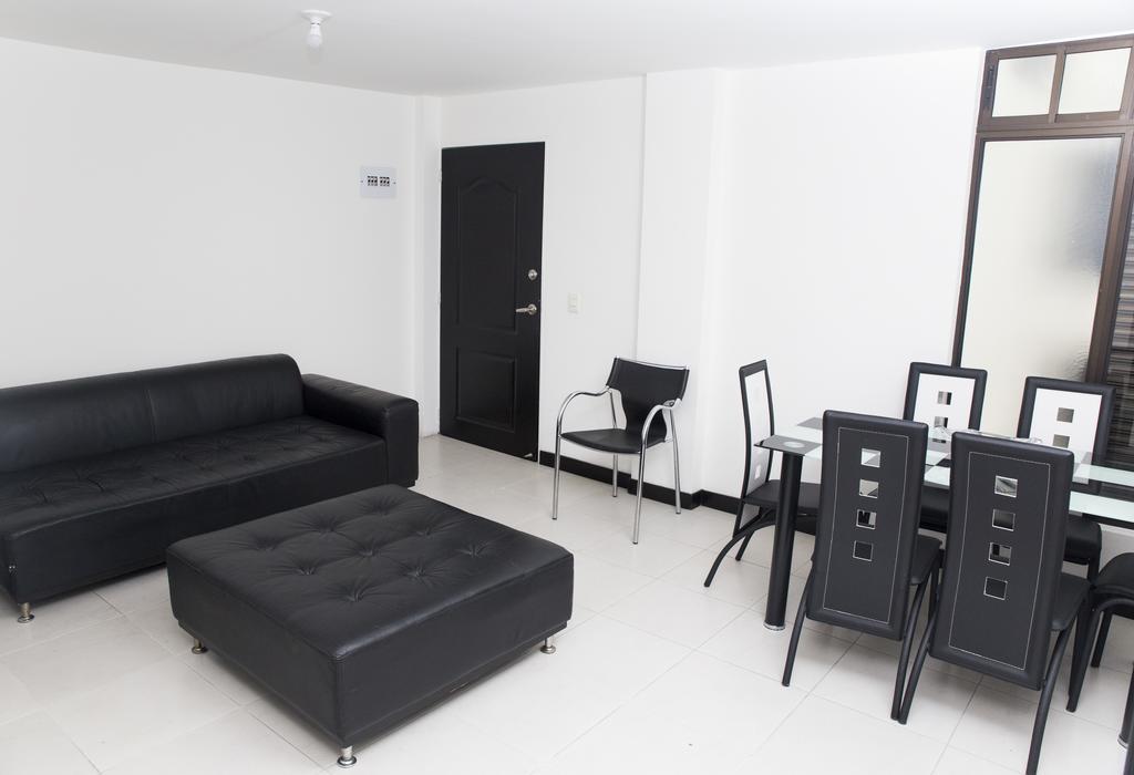 Palmar De Laureles By Nomad Guru Medellín