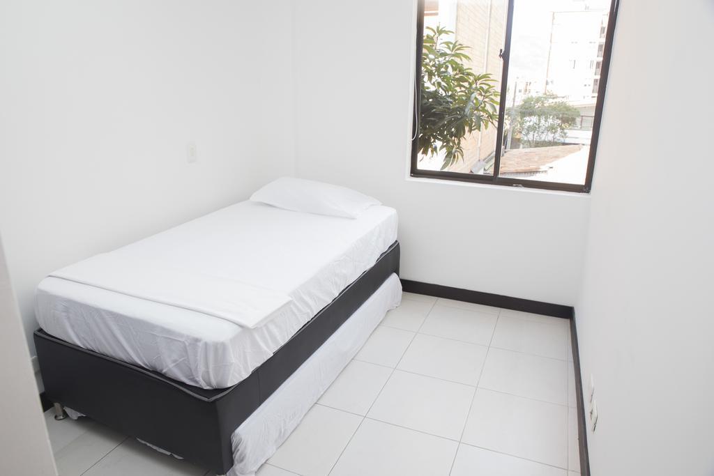 Palmar De Laureles By Nomad Guru Medellín