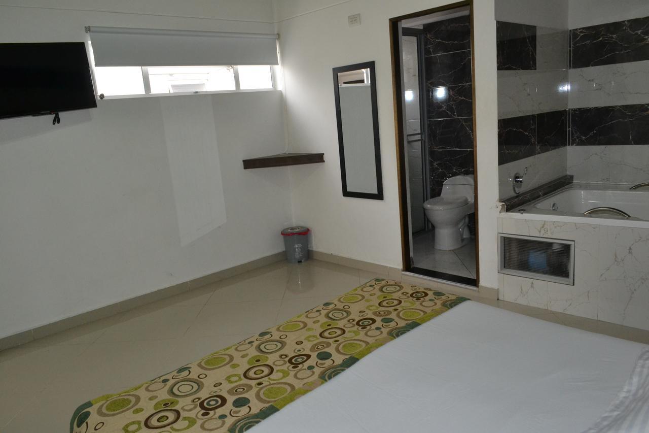 Punto Dos Suites Economy hotel