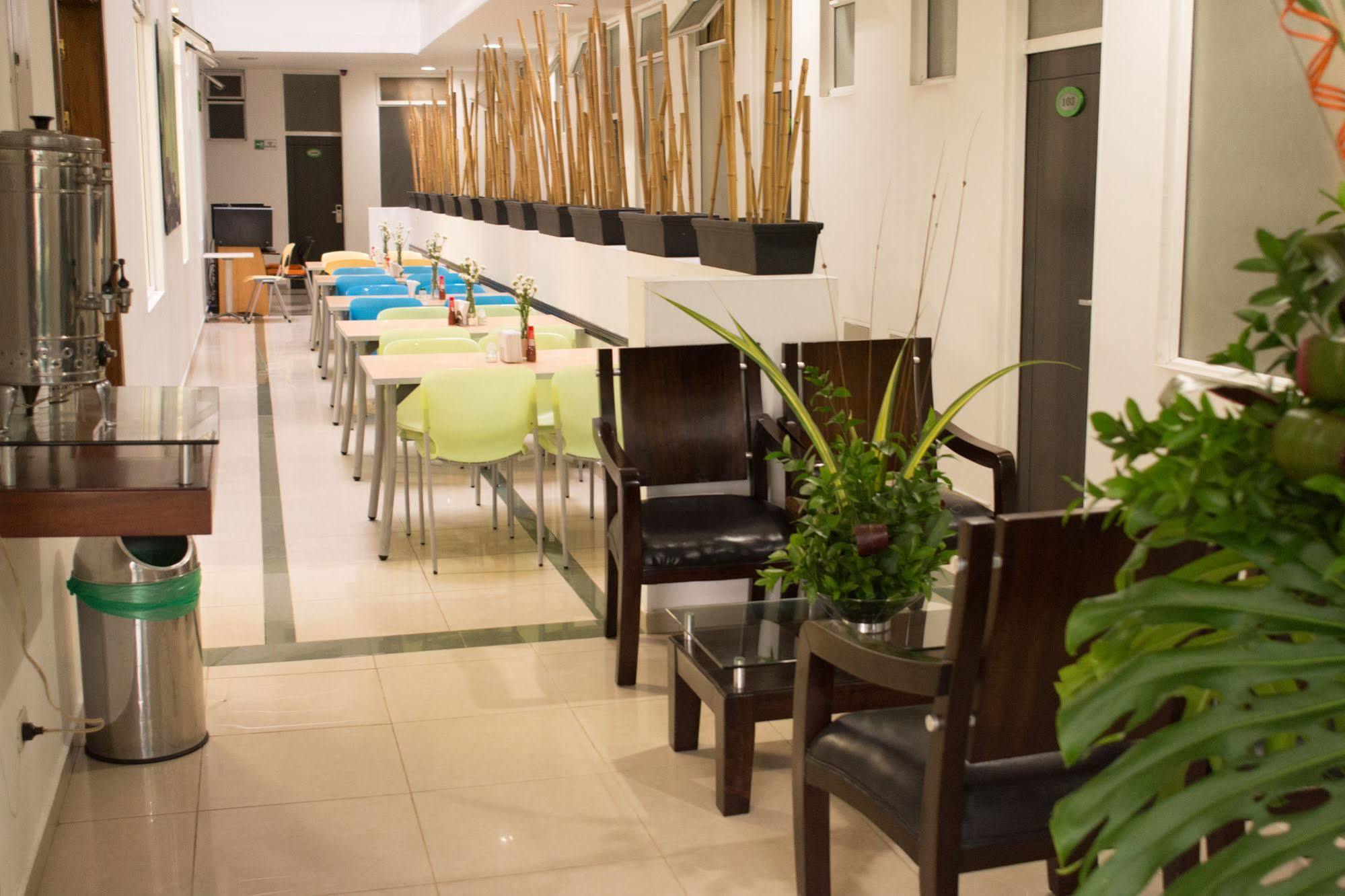 Alcaravan Medellin
