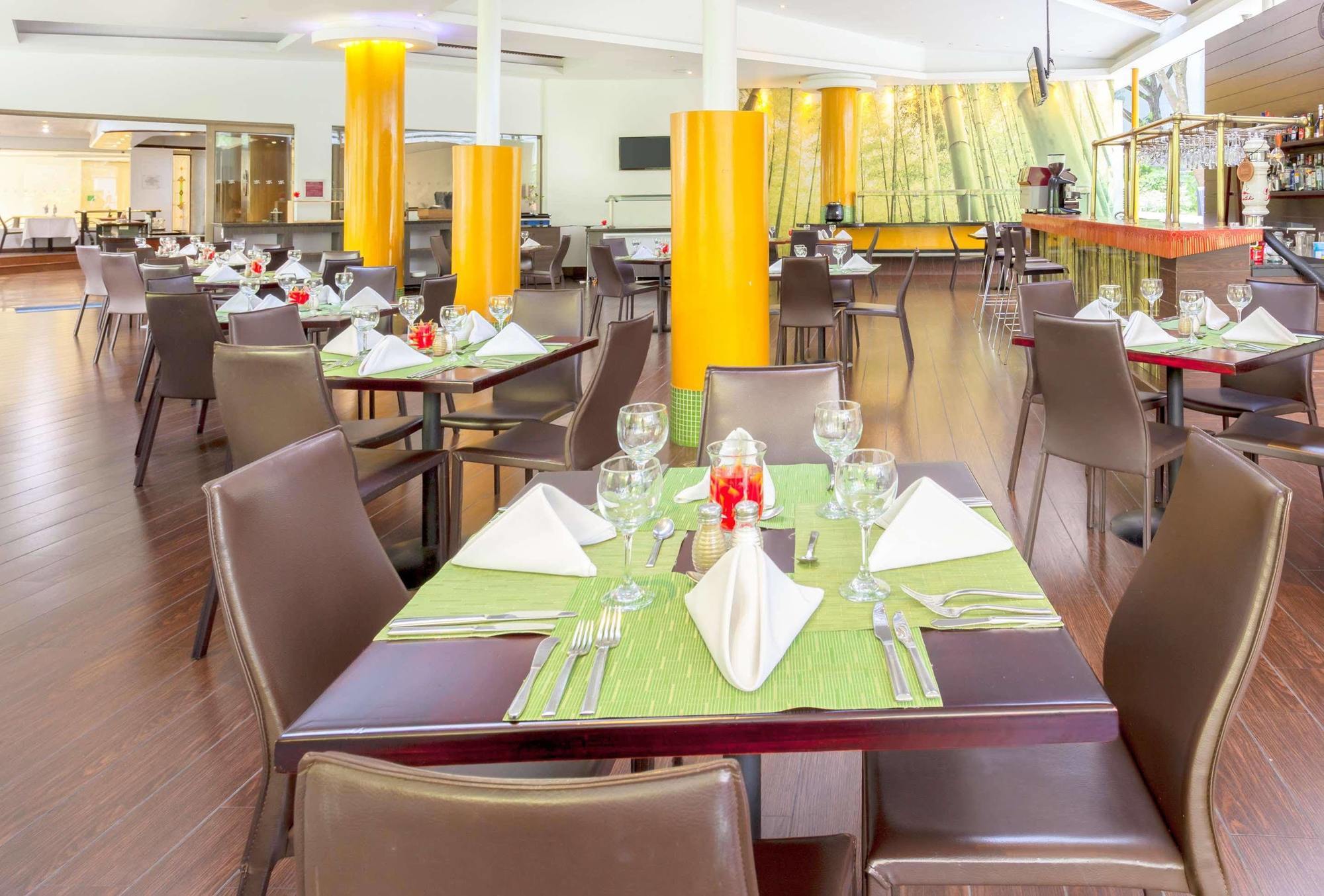 Hotel Four Points By Sheraton Medellin