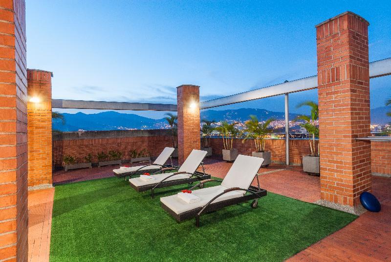 Aparthotel Travelers Orange Medellin