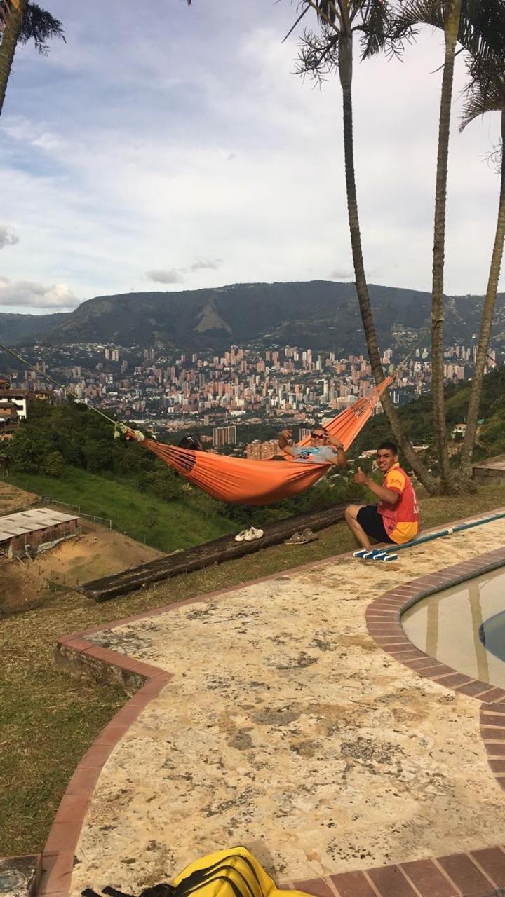Casa Finca Vista Poblado Con Piscina Medellin