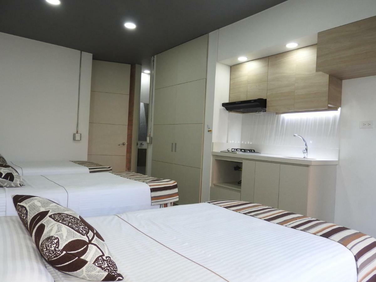 Mediterraneo Express Aparthotel 4*