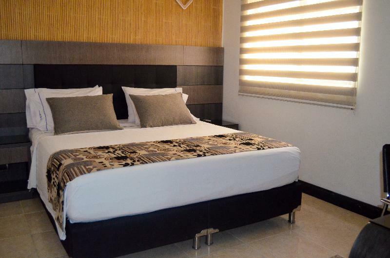 Hotel Parque 70 4*