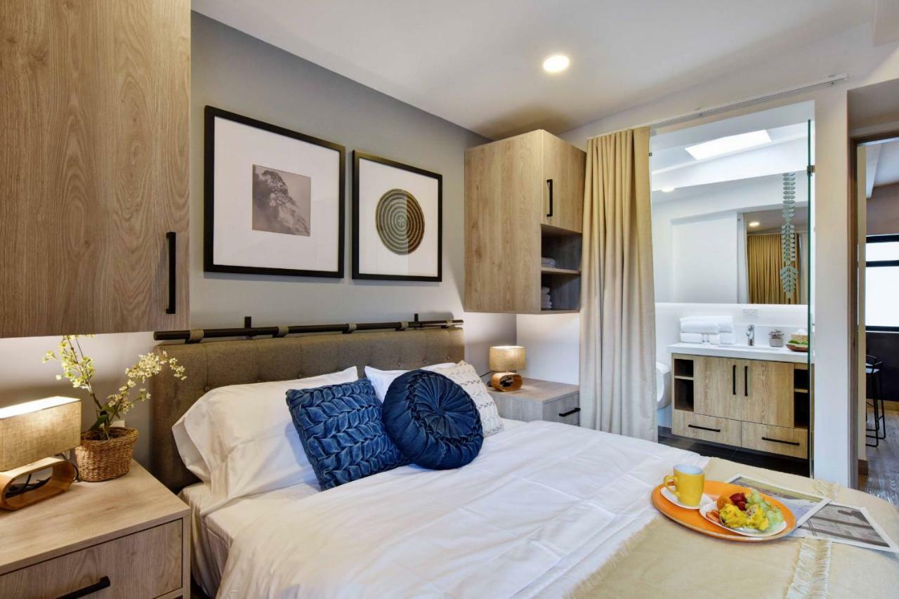 Apartment Evergreen Suites By Lifeafar Medellin