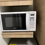 Lindo y Nuevo Alojamiento Laureles, Habitación Privada
