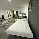 Apartamento Impresionante De 150 Metros Hasta Para 10 Personas Con Seguridad Privada 24Hr Laureles - Estadio