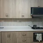 Habitacion Laureles /Conquistadores .