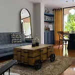 Adorable Bungalow With Private Jacuzzi In Lleras And Provenza